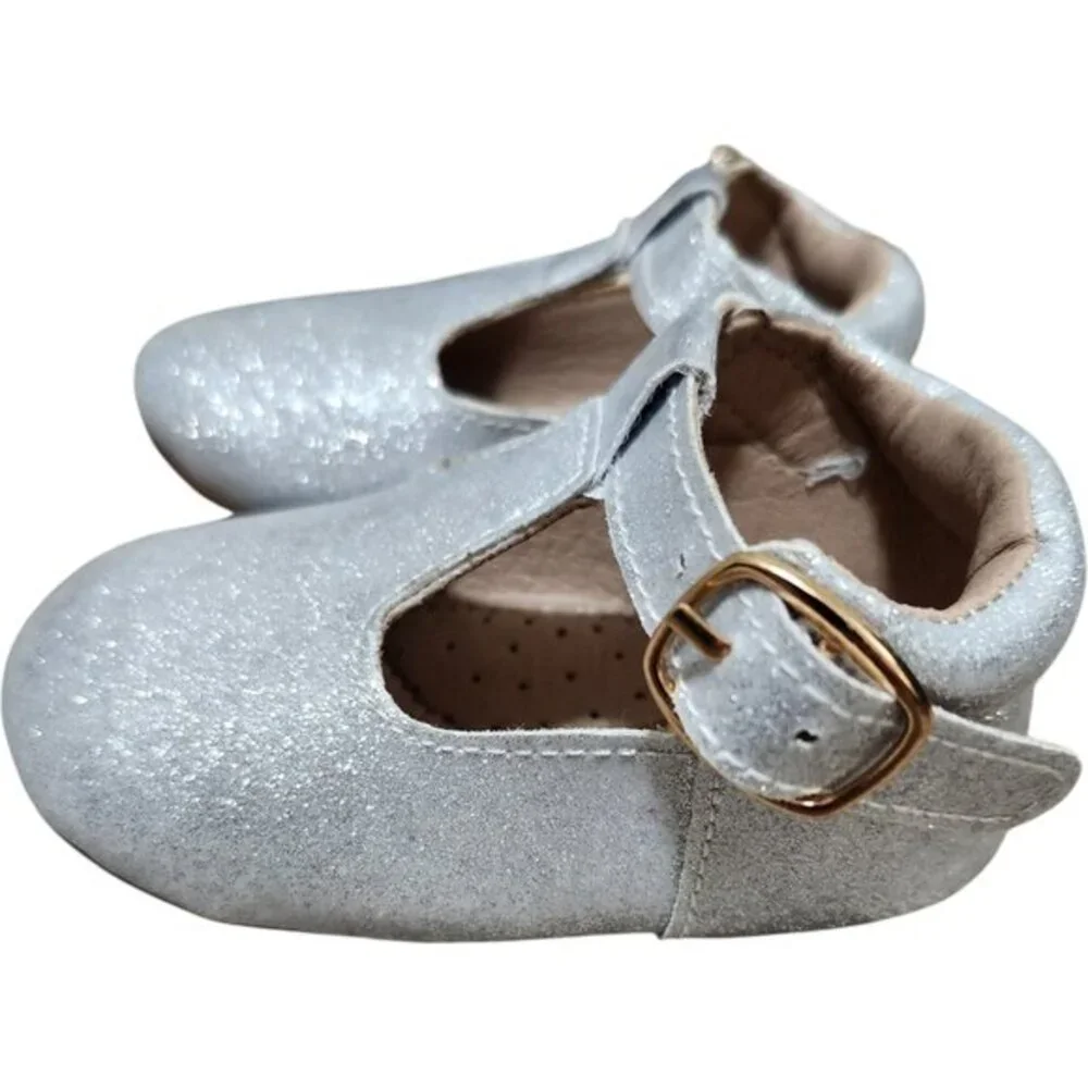 NEW A Bear Co‎ Toddler Size 3 Color Change Silver Smooth Glitter T-Straps Girls